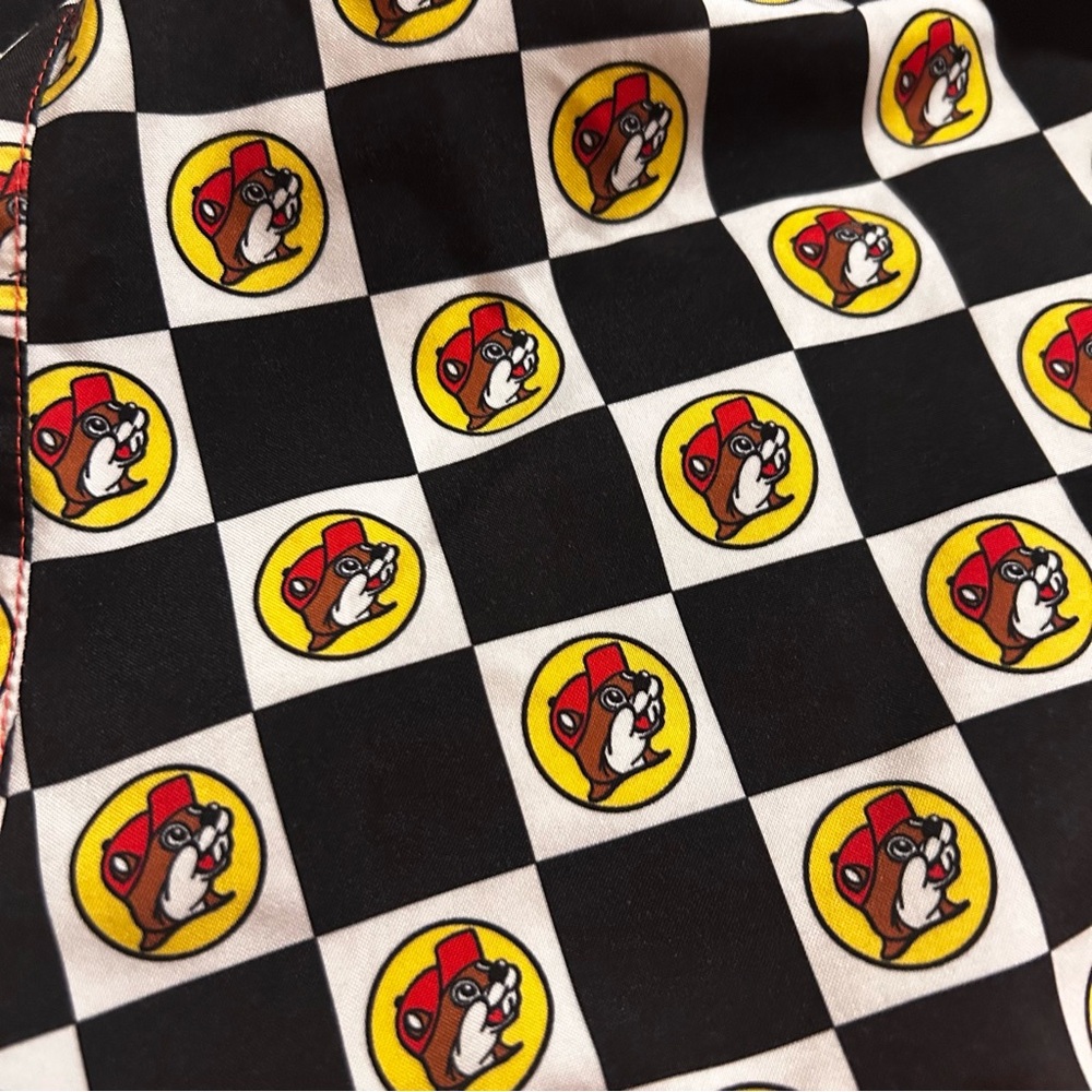 Buc-ee’s Adult Logo Shorts Sz Medium - Picture 5 of 5